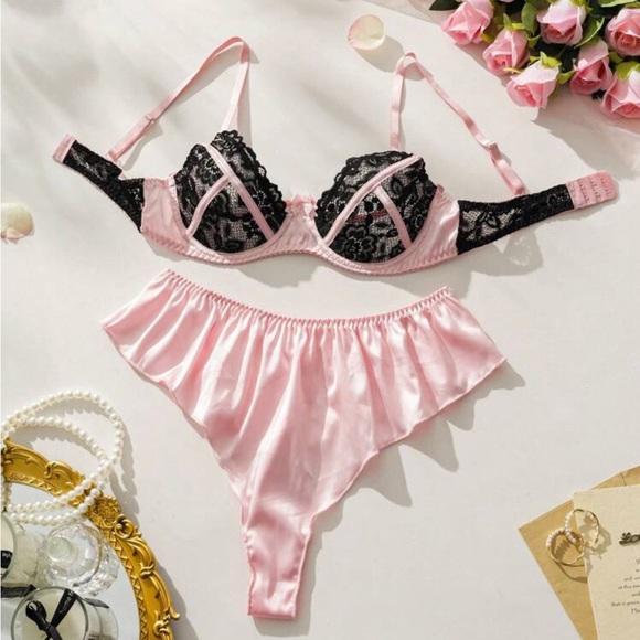 Lace Underwire Lingerie Set 💋 - Picture 3 of 4